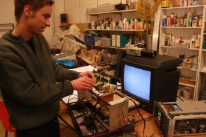 Flo trying some hardware hacking